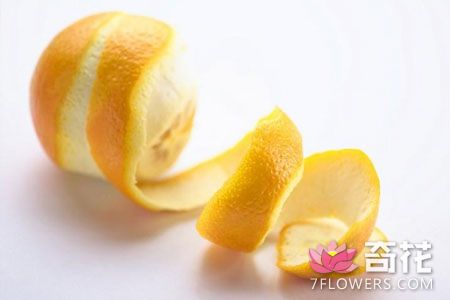橘子皮可以防除沤制有机肥的臭味